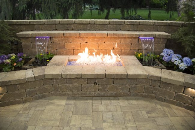 Outdoor Spaces Using Pavers